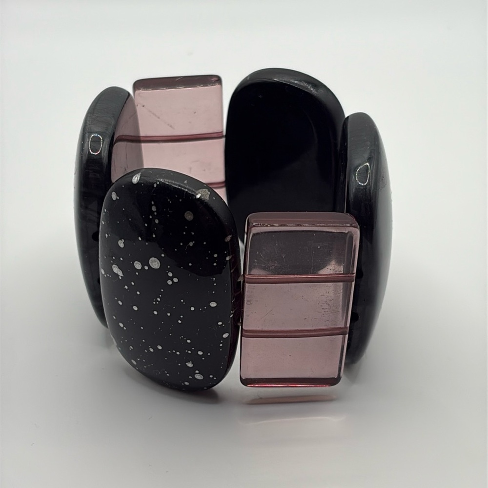 Vintage Black and Burgundy Bracelet 7-8” stretch Lucite Chunky Bracelet